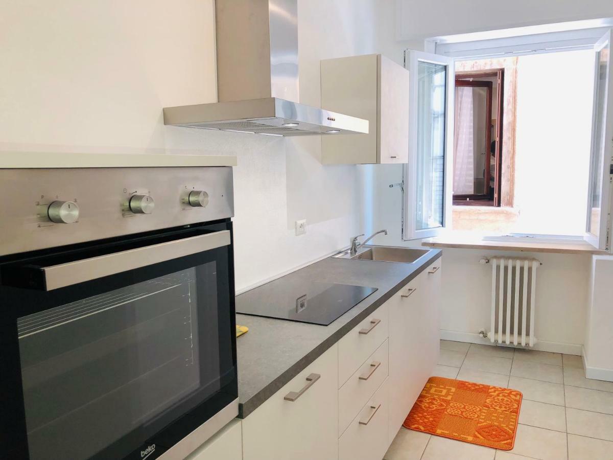 Appartamento Portapalio40 Con Parcheggio Верона Екстериор снимка