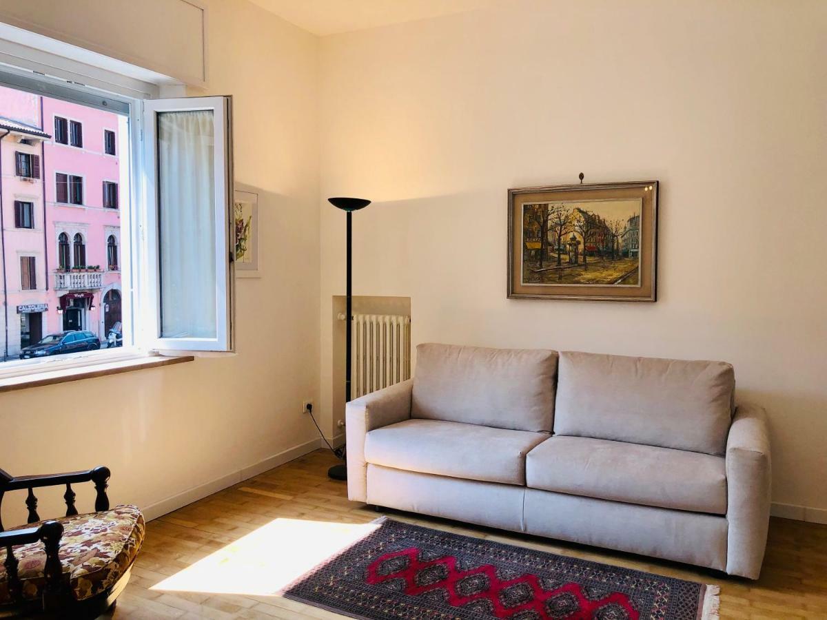 Appartamento Portapalio40 Con Parcheggio Верона Екстериор снимка