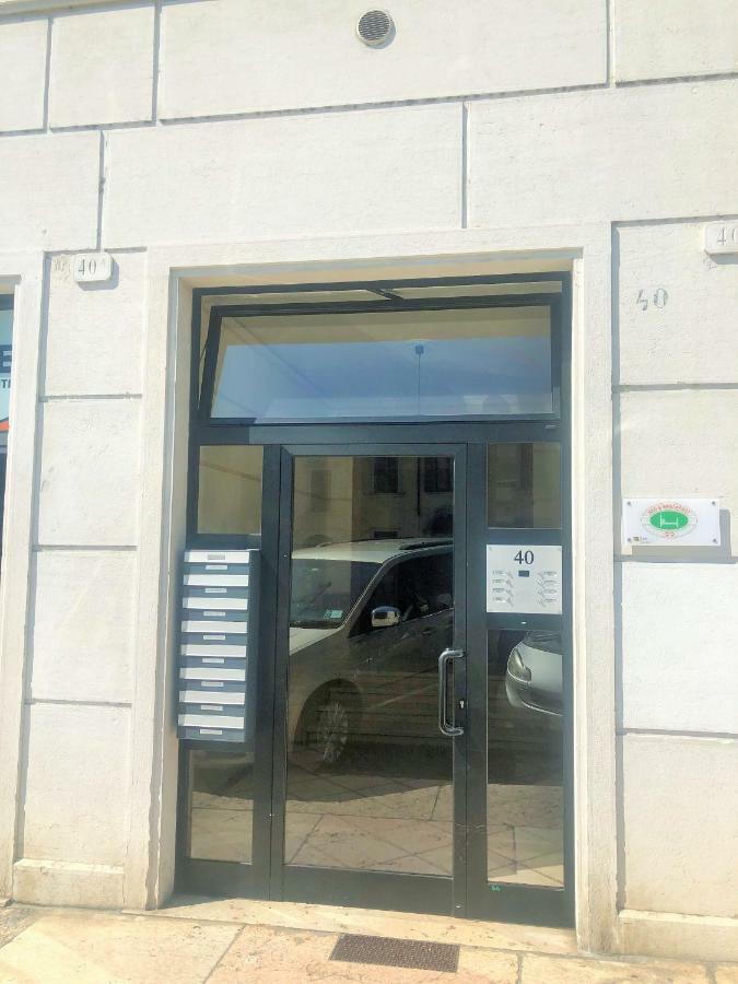 Appartamento Portapalio40 Con Parcheggio Верона Екстериор снимка